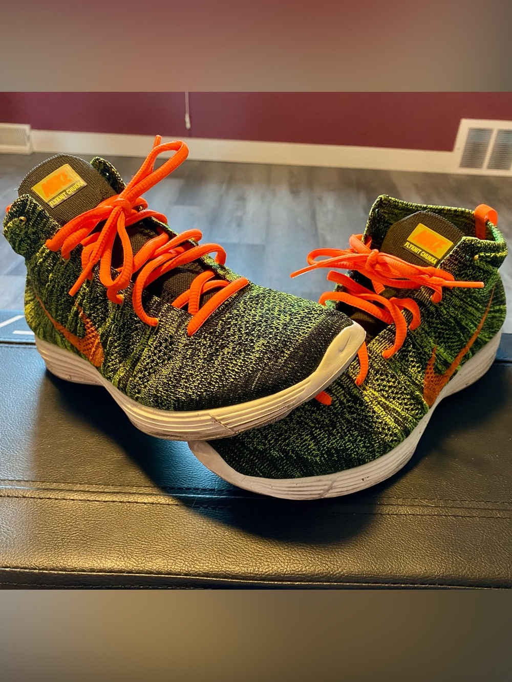 Nike Lunar Flyknit Chukka Men’s Size 9/Women’s Size 10.5
